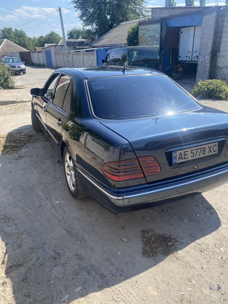 Mersedes w 210 E 270 cdi 2001