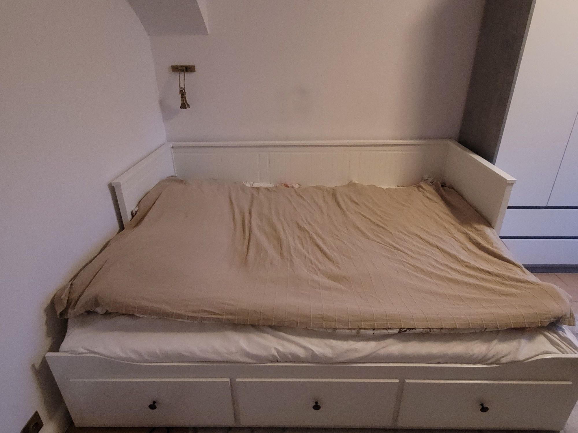Łóżko białe Hemnes Ikea