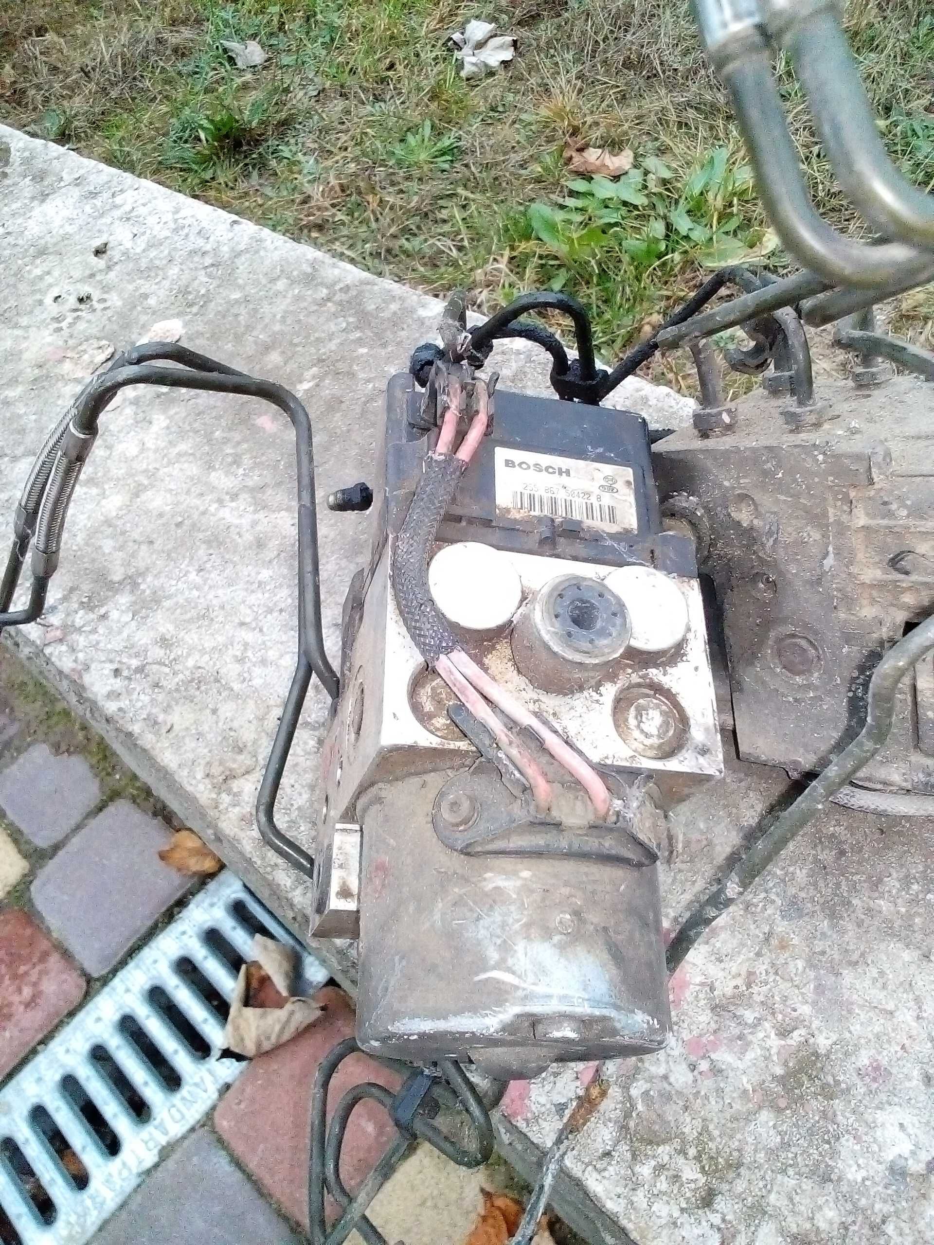 Вакуумний підсилювач гальм насос ABS Форд Мондео Мк2 97BB-2B195-GB