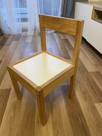 Krzeselko drewniane dla dziecka