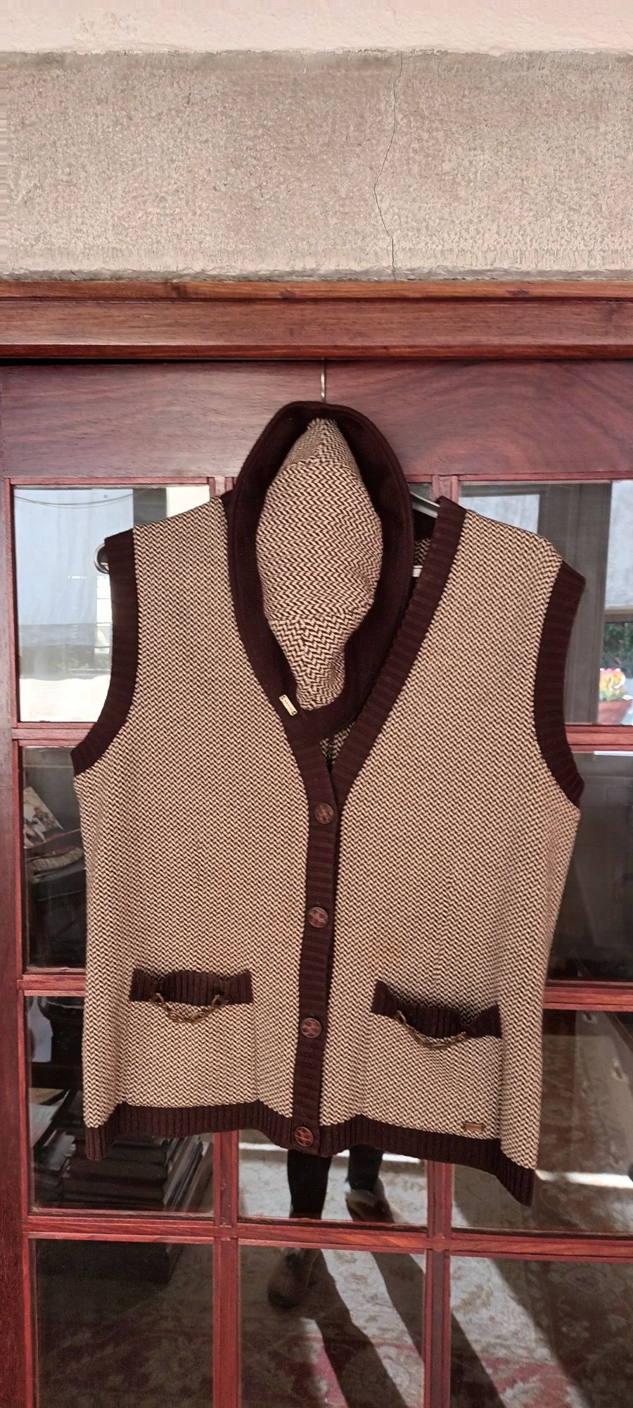 Conjunto Colete e chapéu malha