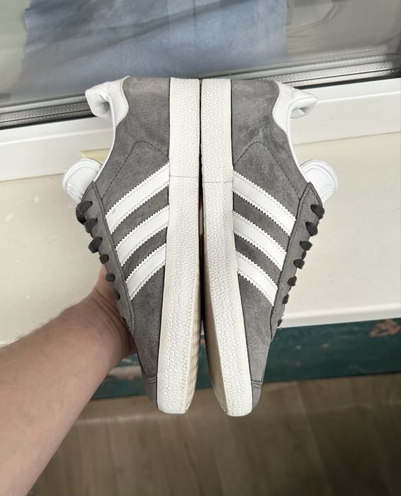 Оригінальні кросівки adidas Gazelle samba 40-40,5 розмір 25,5 см