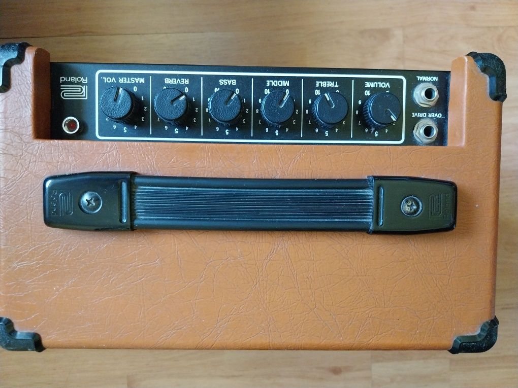 Roland Cube 20 made in japan
