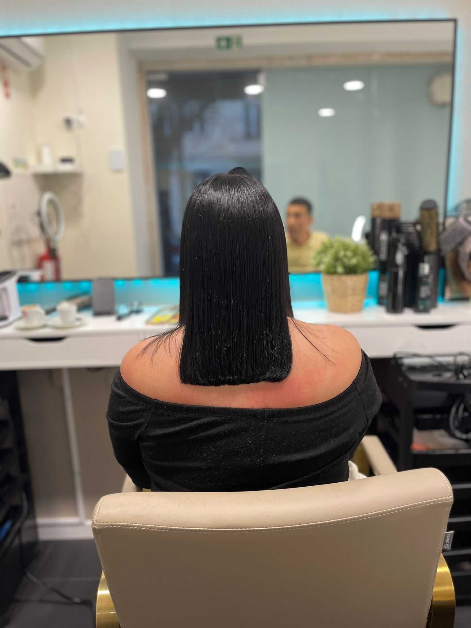 Cabeleireira Profissional - Alisamento Brasileiro