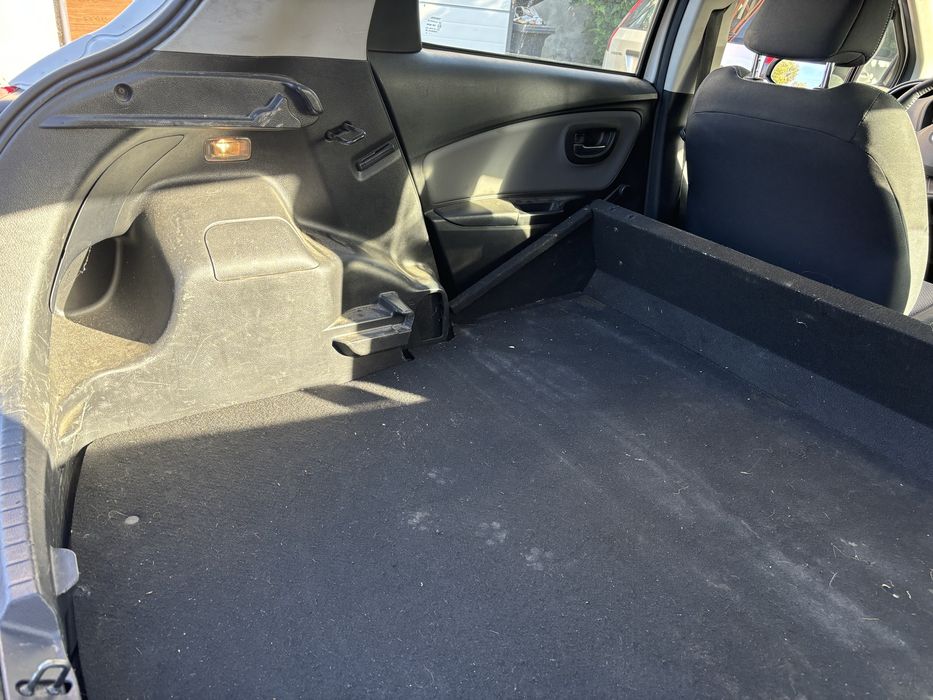 Przekladka podłoga zabudowa do Van hybryda Toyota Yaris III 2016 r