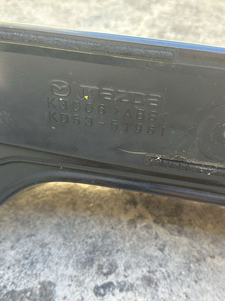 Aérofolio Mazda