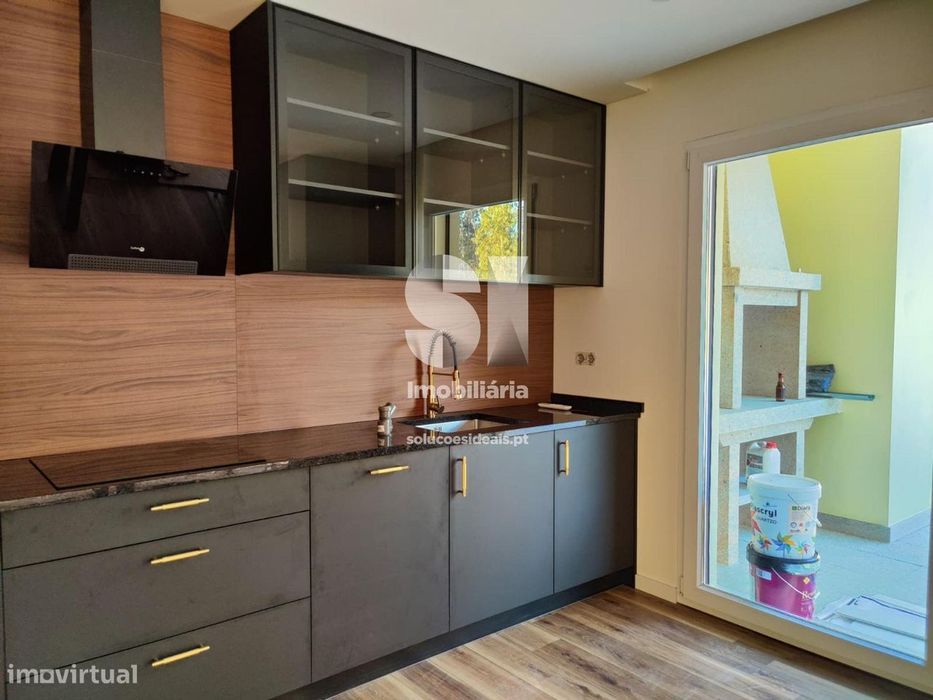 Moradia Térrea T3 NOVA!