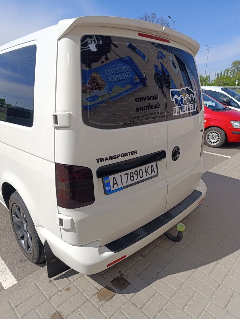 volkswagen transporter T5 2.5 АКПП  пасажир