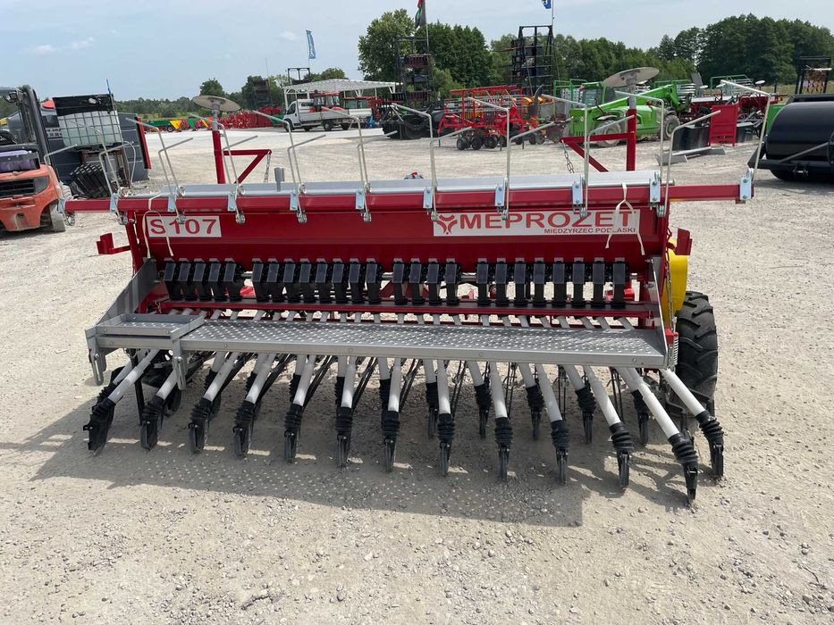 Siewnik zbożowy s107+znaczniki hydrauliczne+pomost - dowóz cała PL