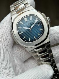 Швейцарские часы Patek Philippe Nautilus Blue