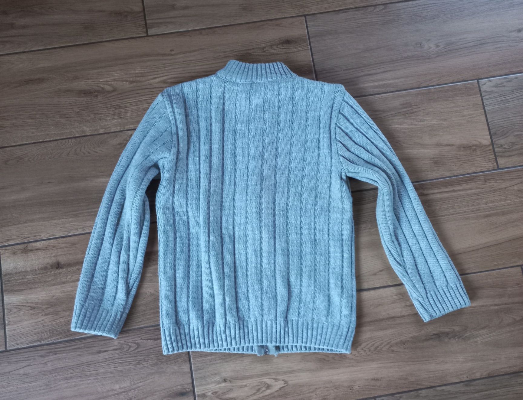 Sweter sweterek rozpinany r 134