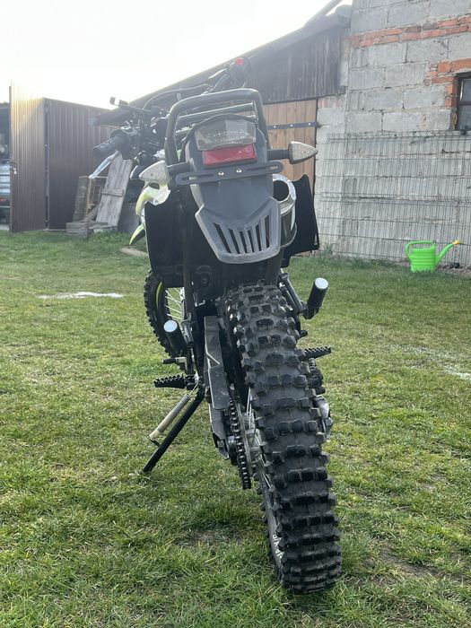 Asix Defender 250rr