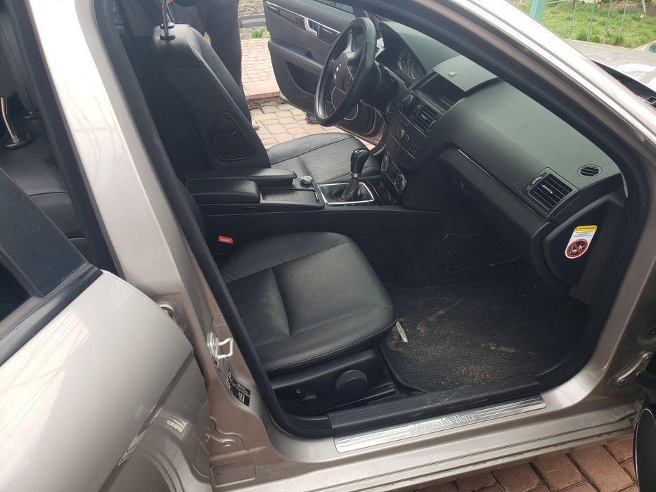 Продам MercedesBenz 2.20 w204