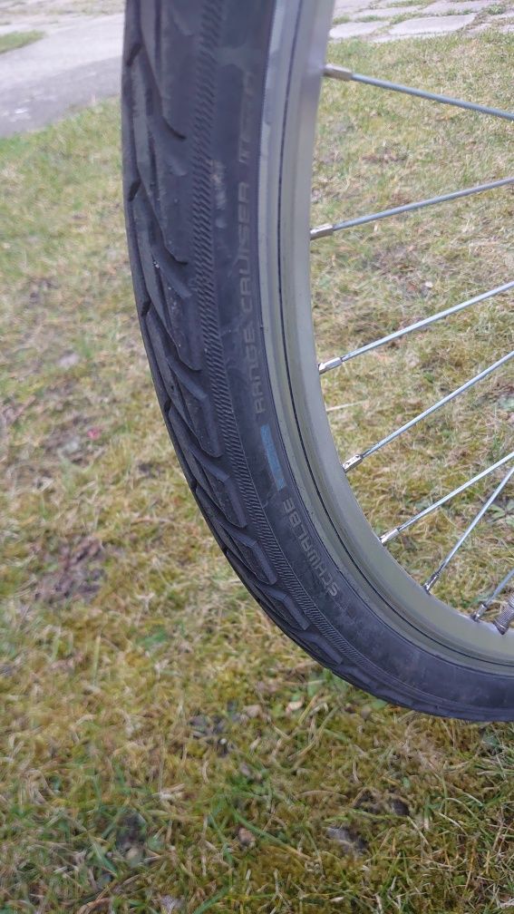 Rower aluminiowy trekkingowy LaStrada 28 cali 24 przerzutki Shimano
