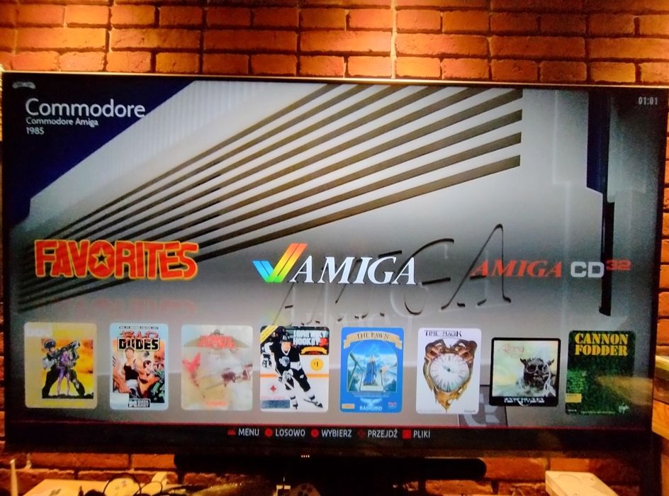 Retrostation Super Console Cube Maszynka do emulacji Amiga PSX Sega