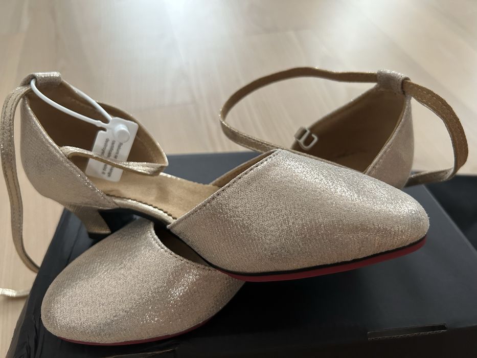 Buty do tańca marki dance and sway