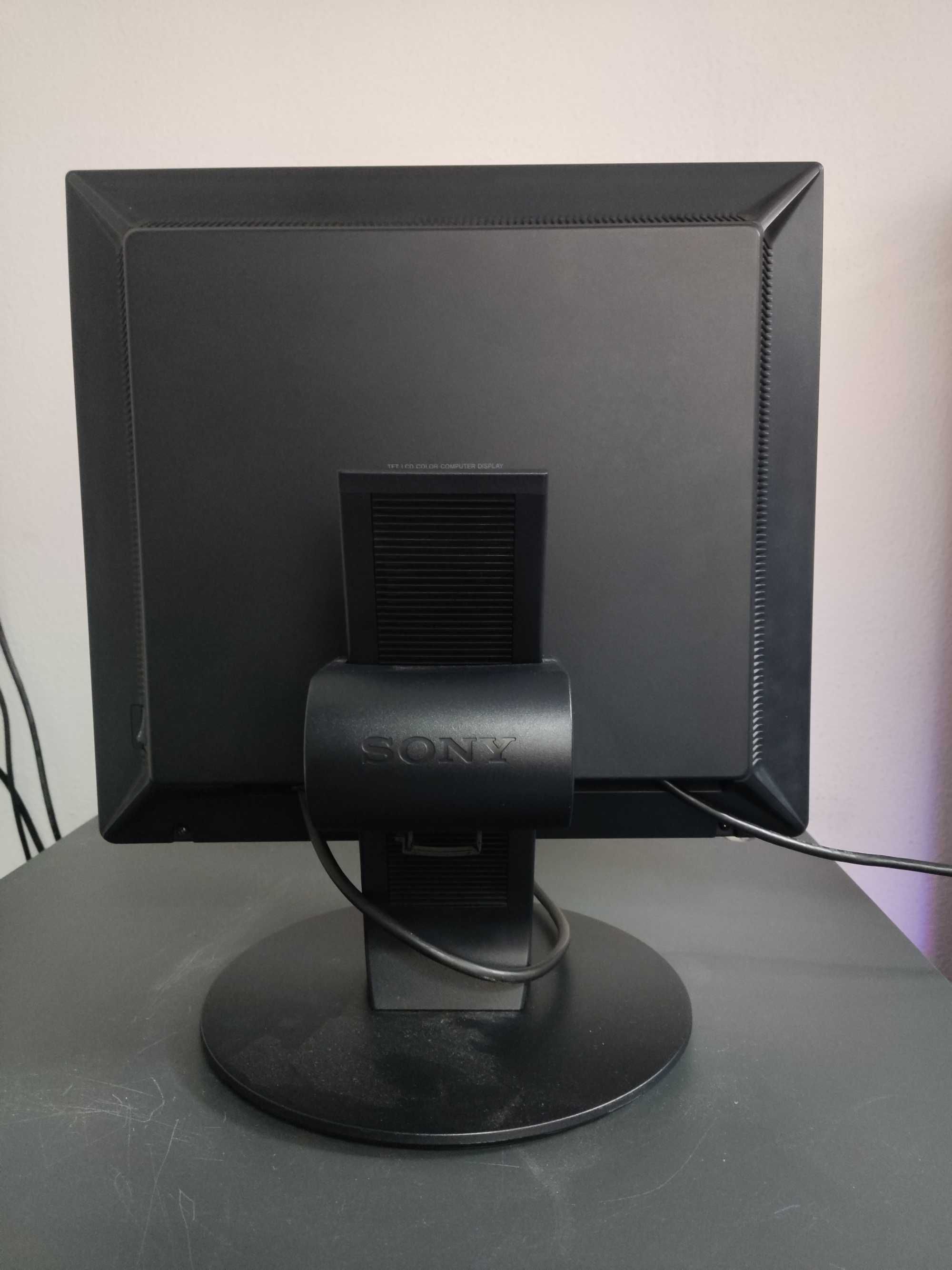 Monitor Sony SDM-X73 17" – Clássico e Funcional