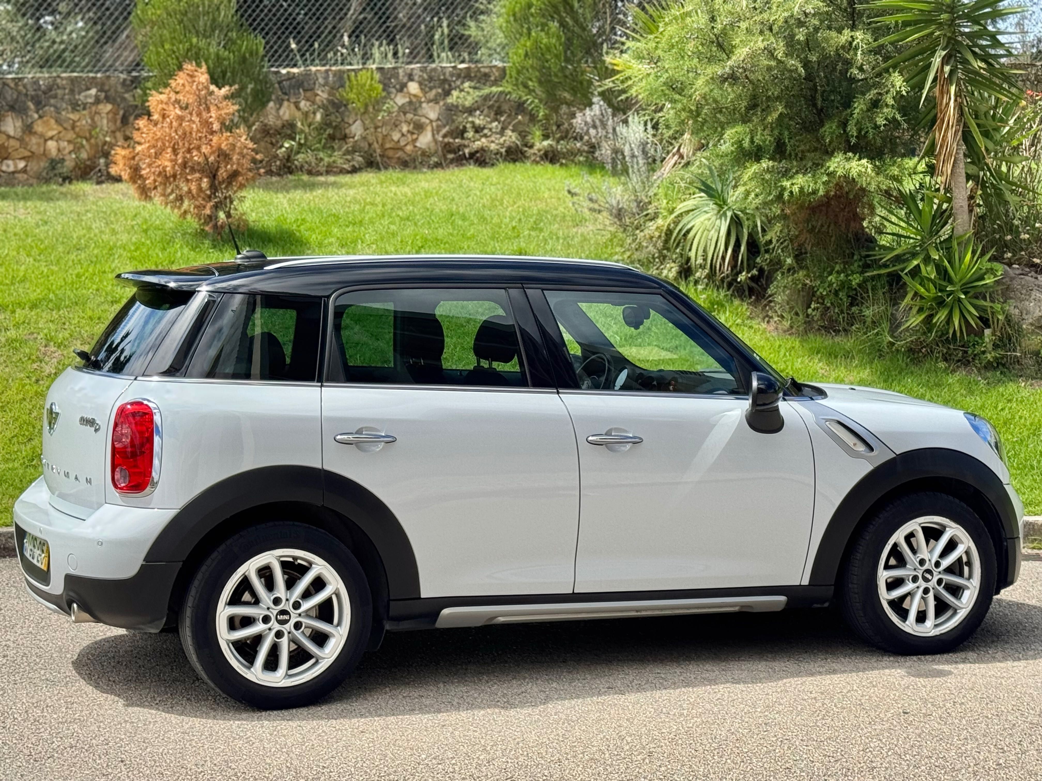 Mini Countryman COOPER D 1.6  JCW Line - 108.000 Kms