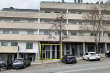 Loja com duas garagens no centro de Viseu