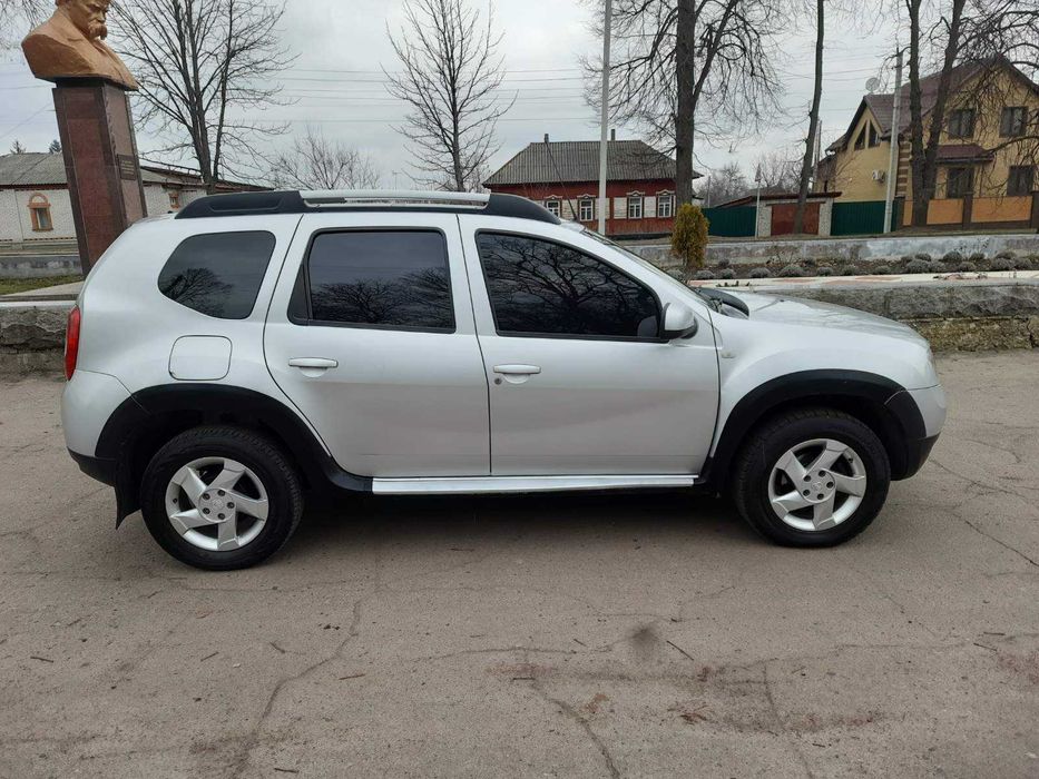 Продам Dacia Duster 2010