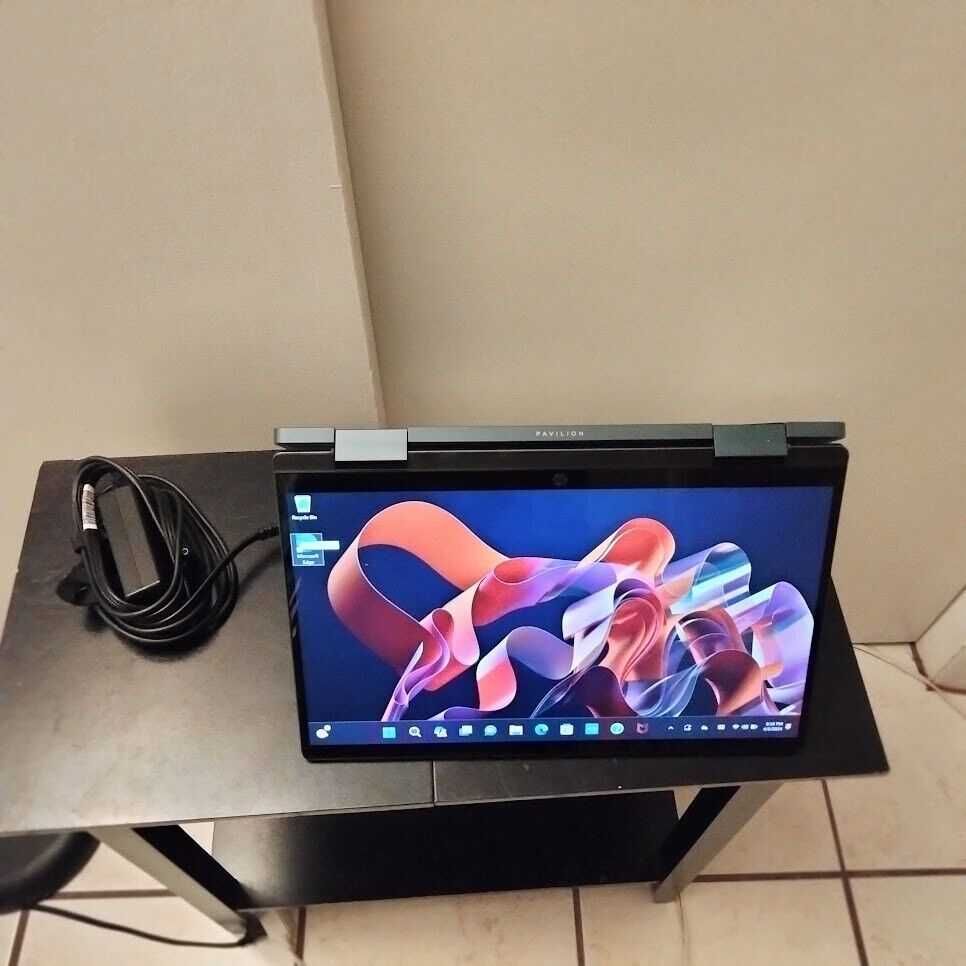 HP Pavilion x360 2-IN-1 14" Touchscreen intel i3-1215U 8GB 256GB