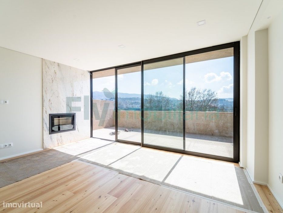 Apartamento T2 Recuado, Novo em Creixomil, Guimarães