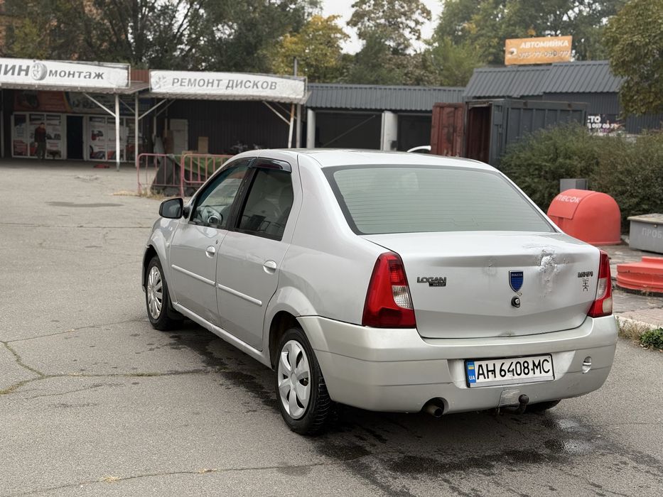 Dacia logan 1.6 газ , кондиционер