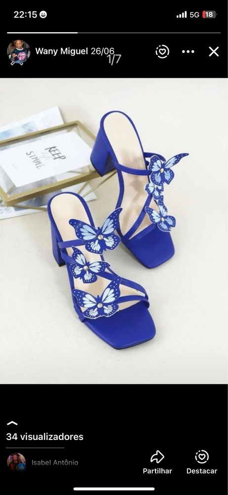 Sandalia na cor azul
