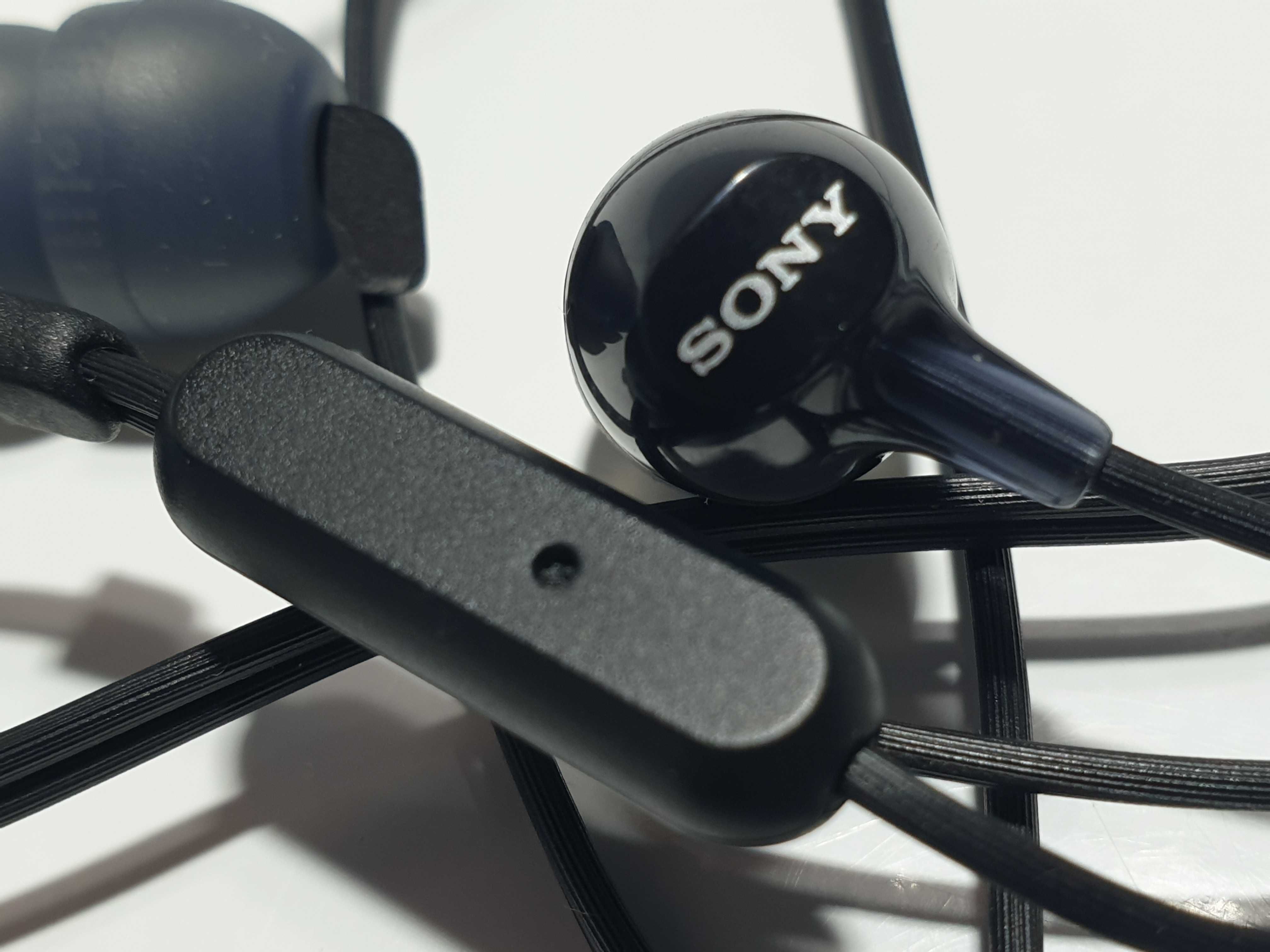 навушники SONY MDR-EX15AP + мікрофон