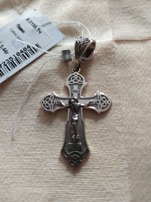 Хрестик срібний новий з етикеткою та пломбою