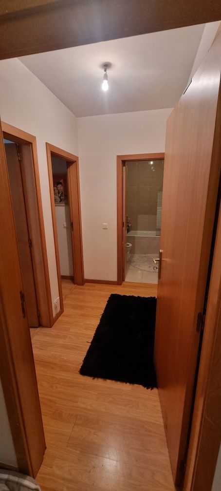 Arrendo apartamento T2 em Santo Tirso