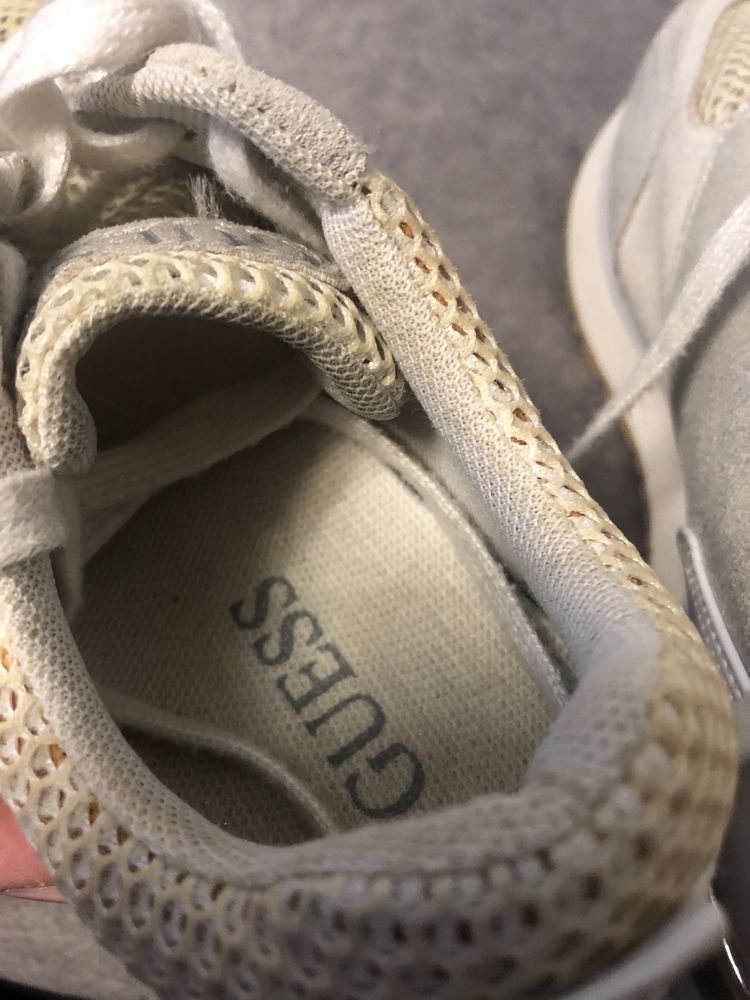Кросівки GUESS р.36