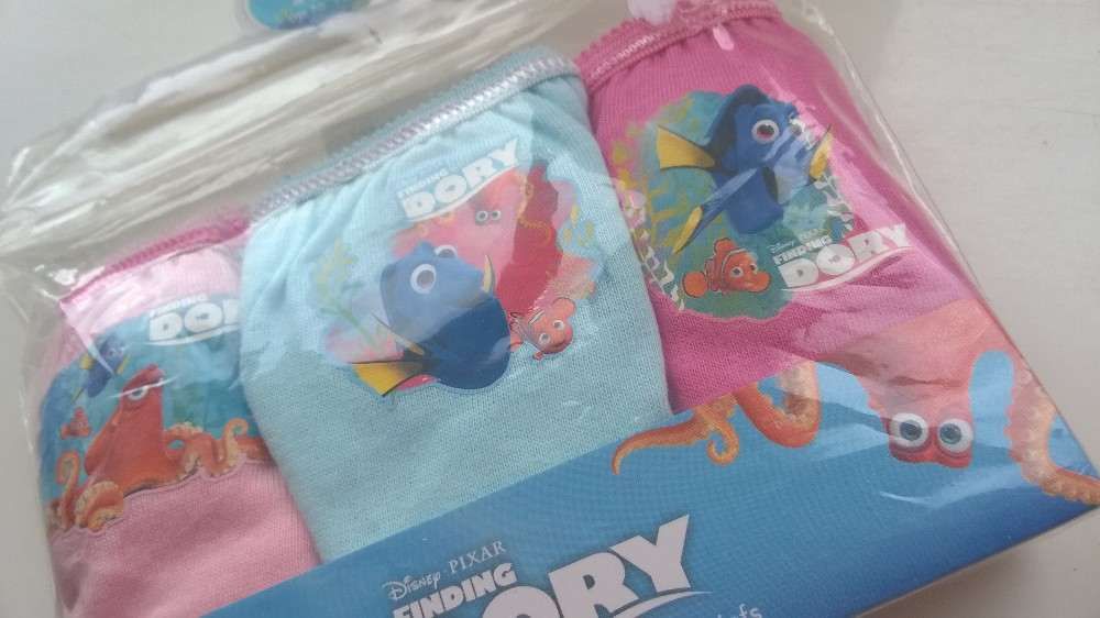 Disney Gdzie jest DORY 3pack majteczek 4-5lat NOWE