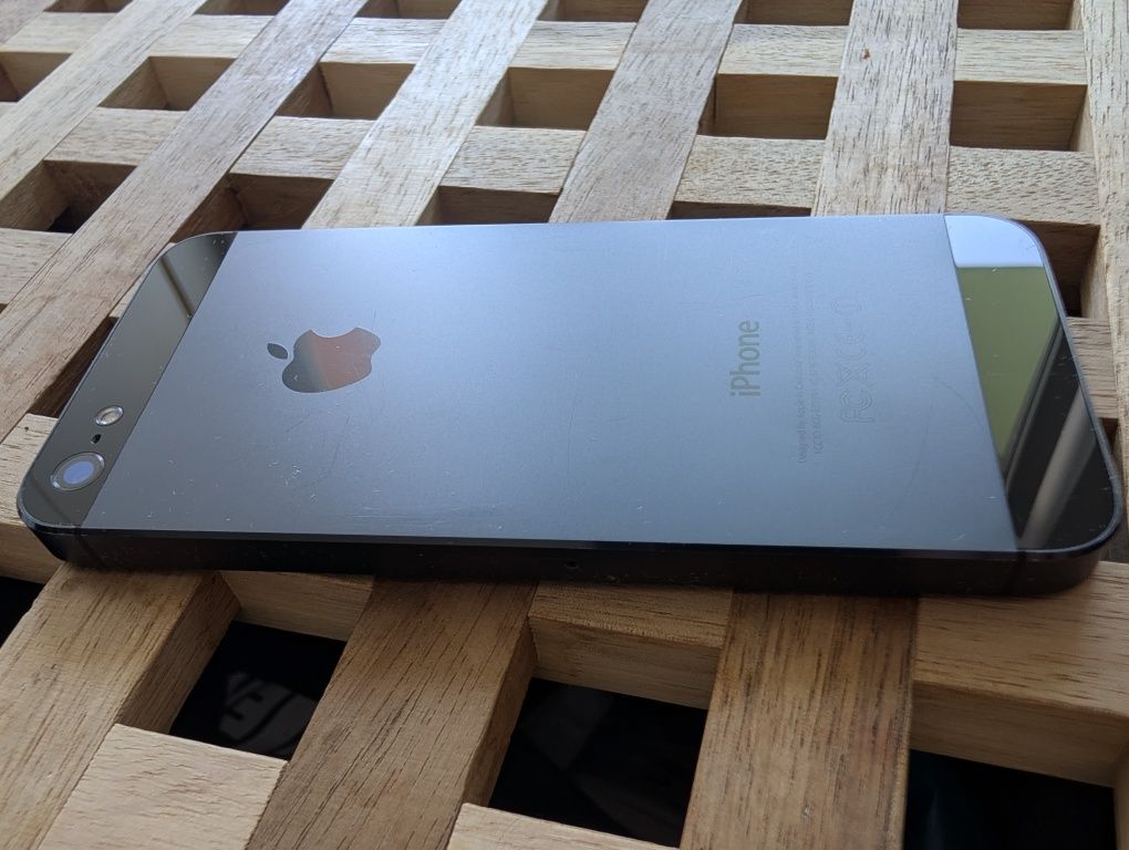Apple Iphone 5. Bardzodobry stan. Sprawny
