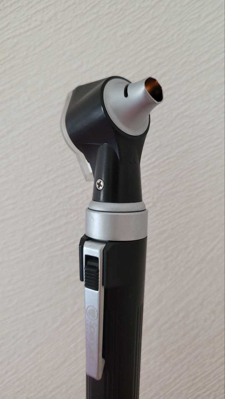 Отоскоп Spengler Smartlight Франція