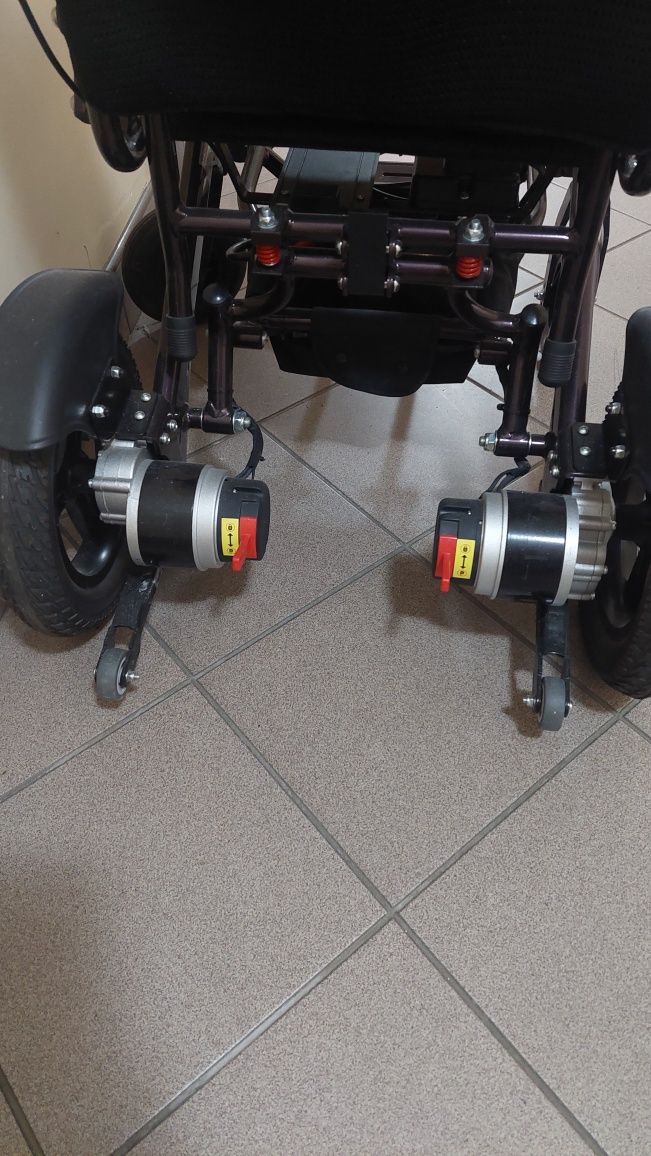 Wózek inwalidzki elektryczny Easy Go Vitea Care
