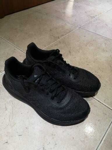 Sapatilhas Adidas 42.5