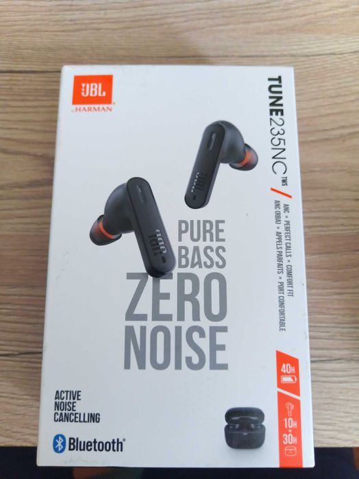 Навушники JBL Tune 235NC TWS Black (JBLT235NCTWSBLK) нові,оригінал