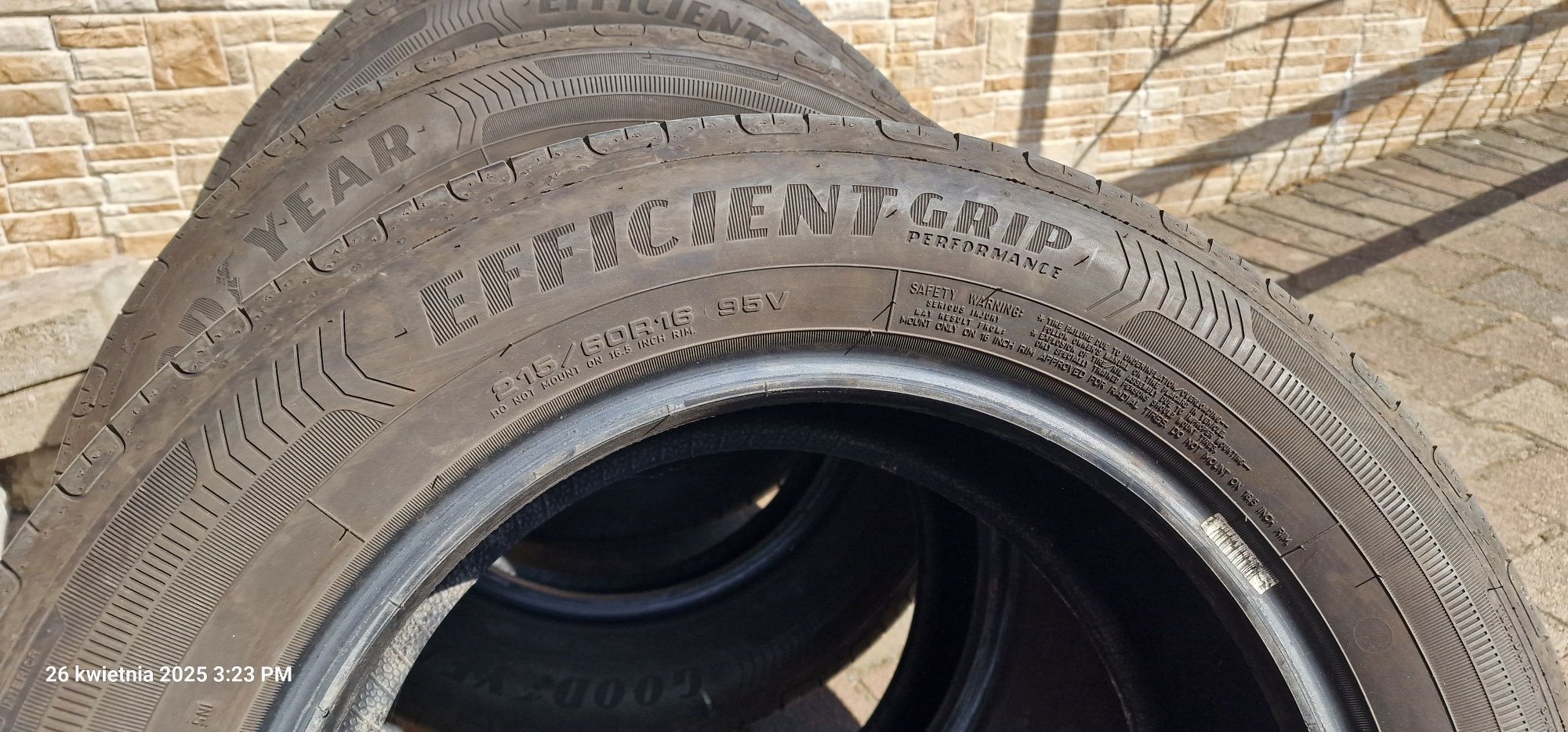 Opony Goodyear efficient 16/60/215