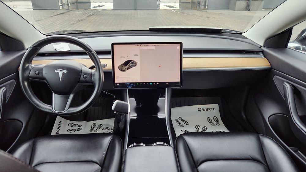 Tesla Model 3 Long Renge