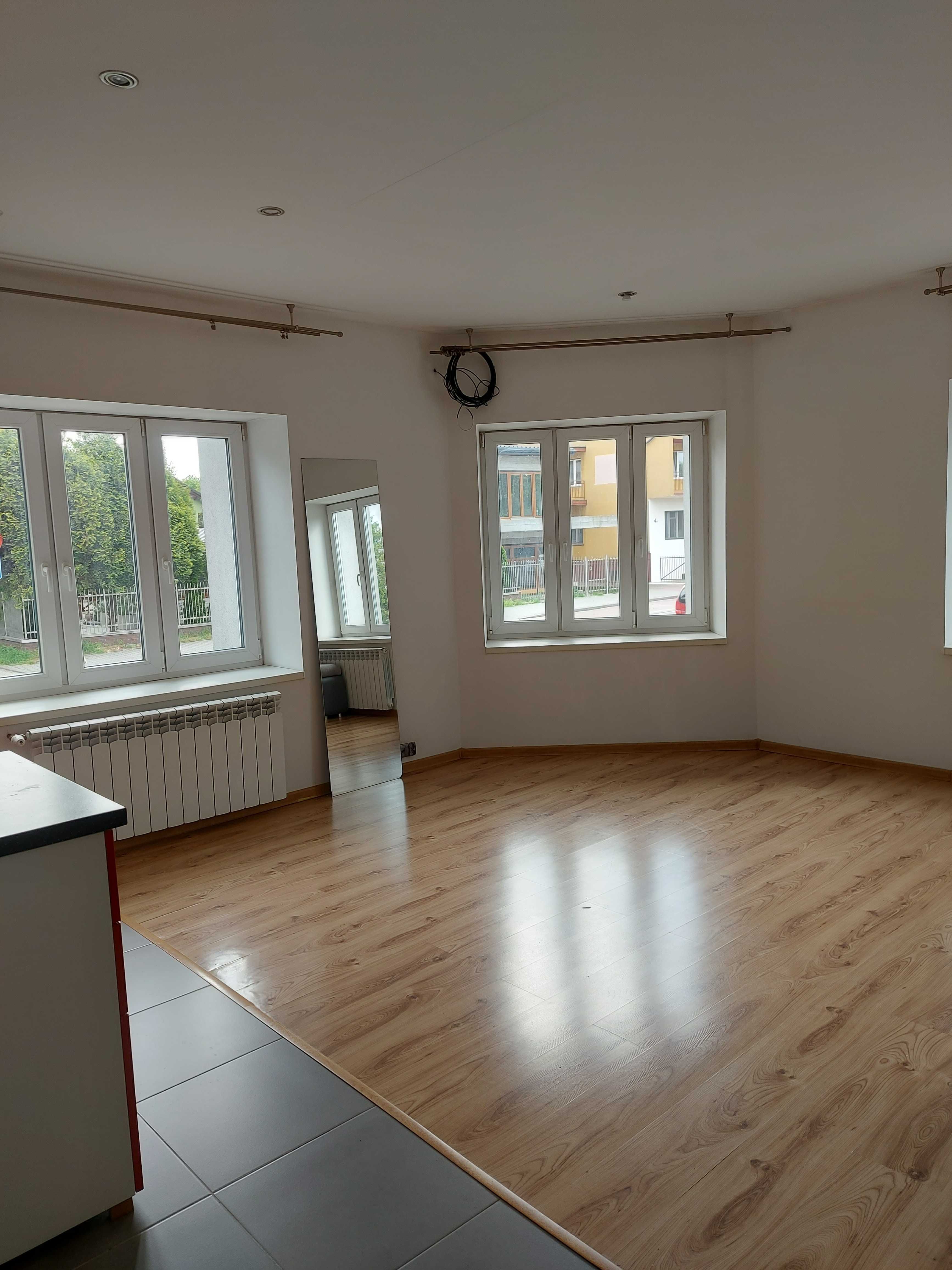 Mieszkanie do wynajęcia w Oświęcimiu kawalerka 35m2 + parkin