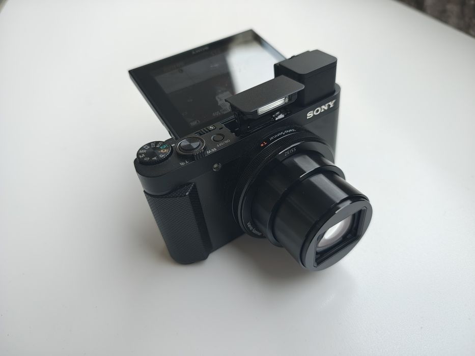 Sony Cyber-shot DSC-HX90V
