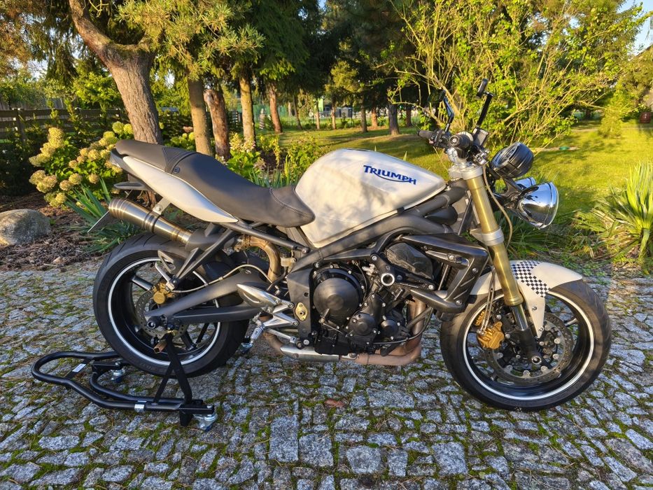 Triumph street triple 675