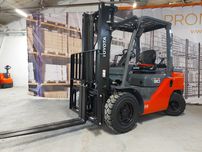 OSTATNIA Toyota 8FGF30 NOWA 3000kg DUPLEX 3300mmNowy wózek WYPRZEDAŻ
