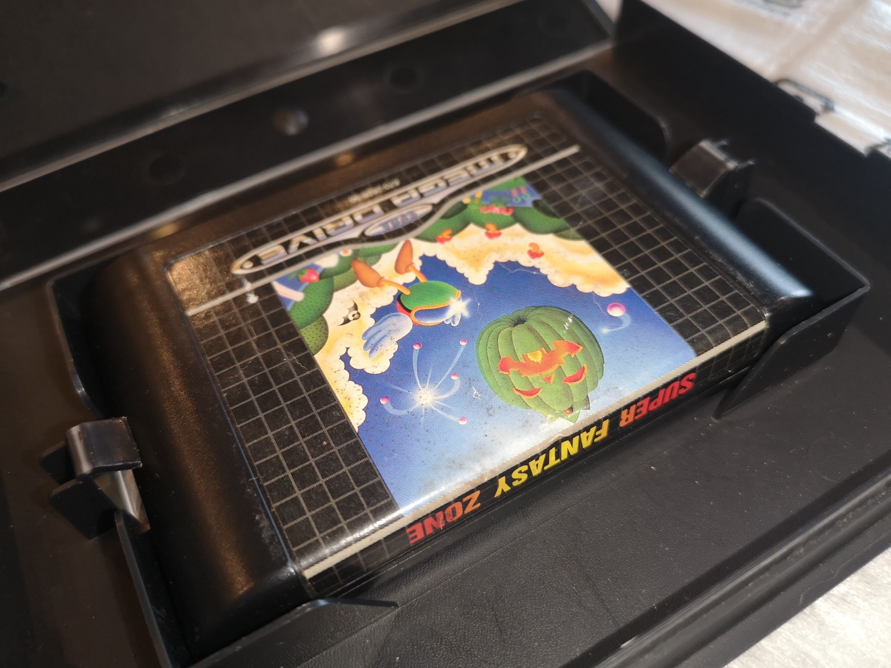 Super Fantasy Zone SEGA MEGA DRIVE gra (oryginał testowany Box)