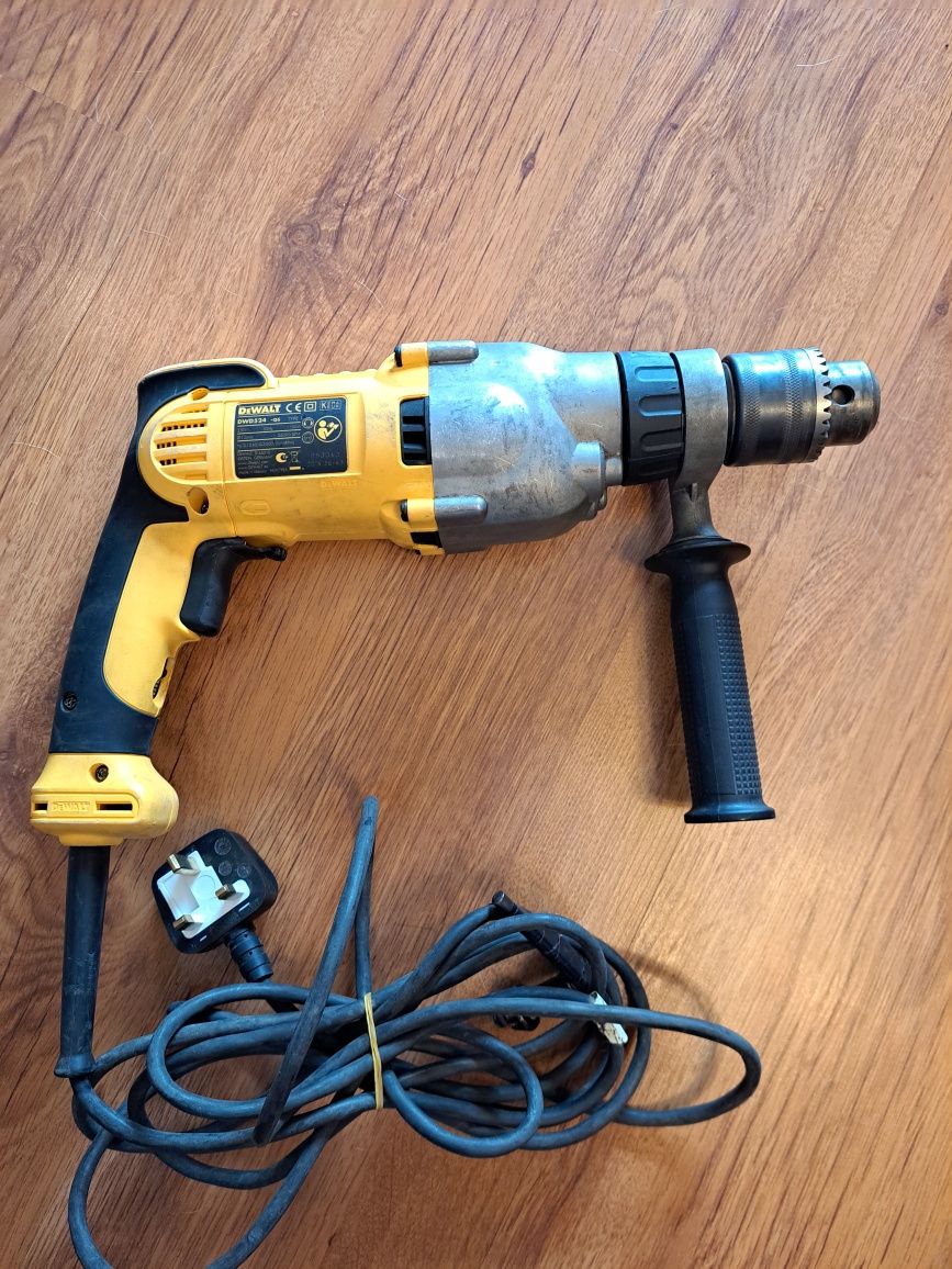 Wiertarka udarowa DEWALT DWD524 uszkodzona 1100W zółta