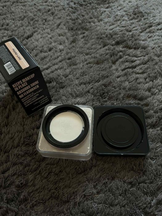 puder huda beauty