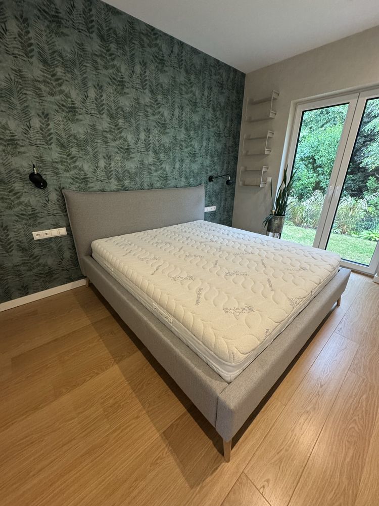 Łóżko tapicerowane 180 x 200 szare jak nowe stelaż
