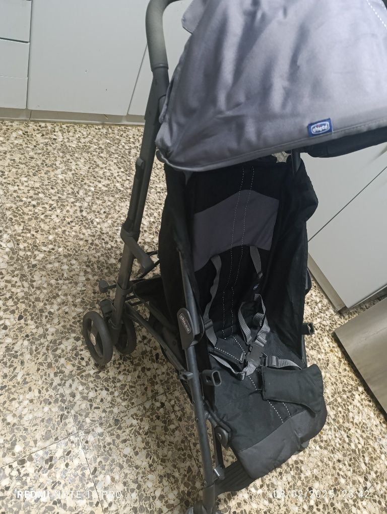 Carrinho de bebé da Chicco