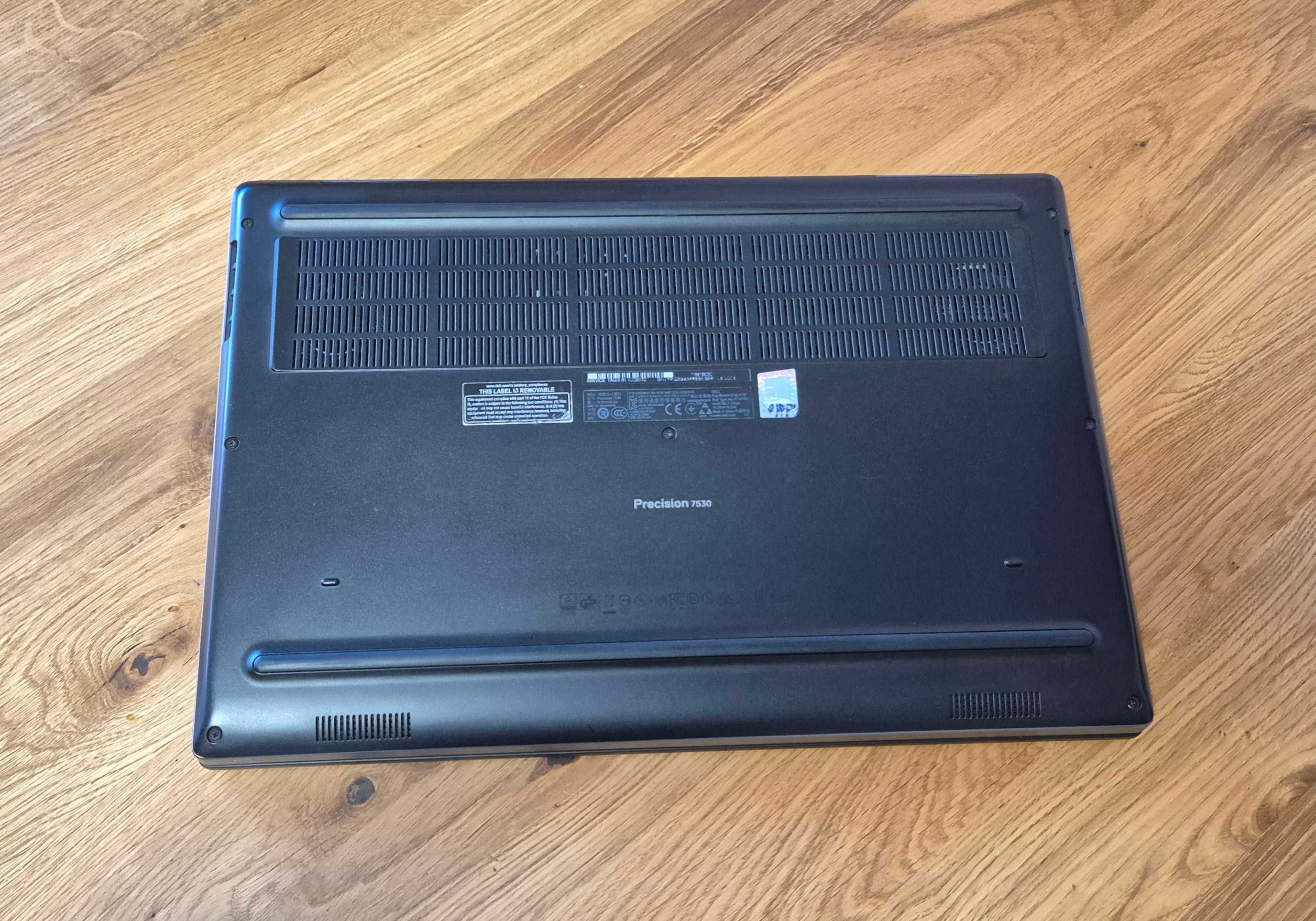 Ігровий Dell Precision 7530 15.6" Xeon E-2176M/Quadro P2000/32G/SSD512